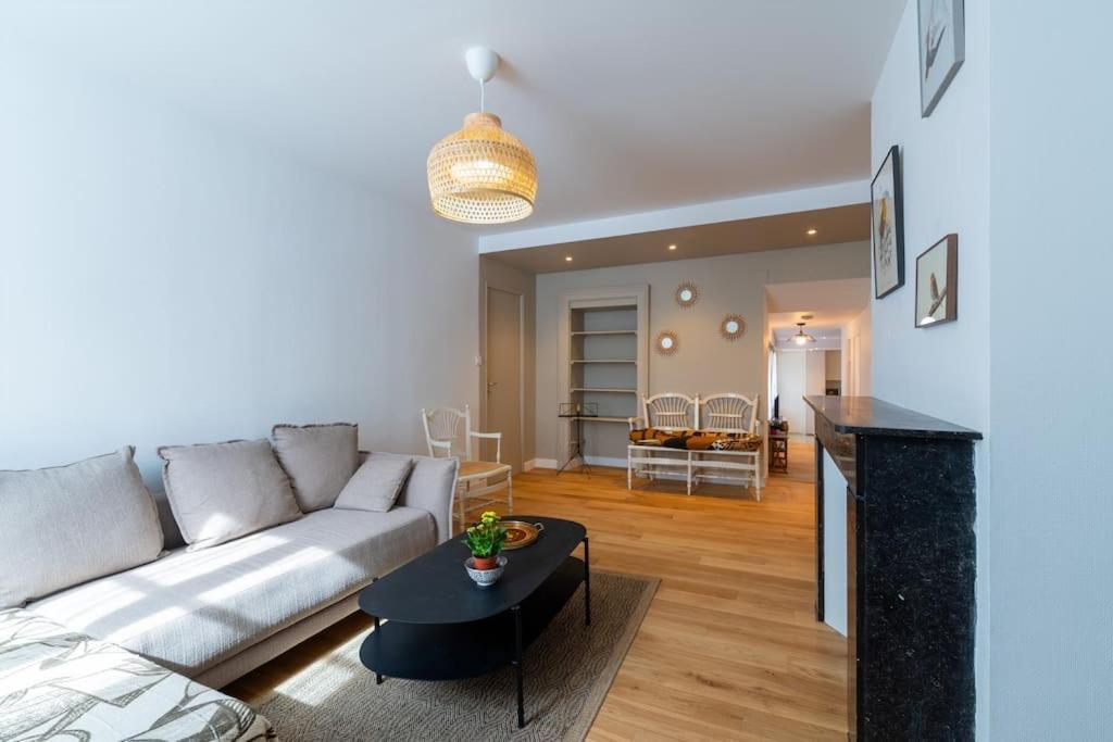 Appartement Meuse & Mono, En Hyper Centre Шарлевиль-Мезьер Экстерьер фото