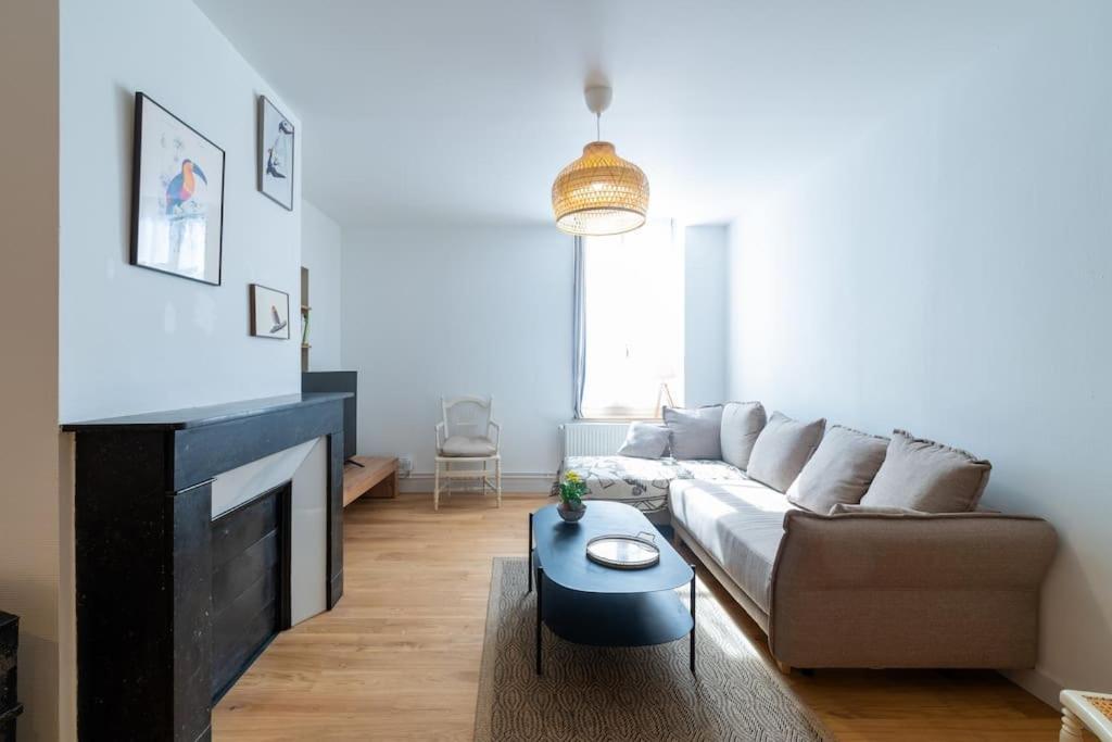 Appartement Meuse & Mono, En Hyper Centre Шарлевиль-Мезьер Экстерьер фото